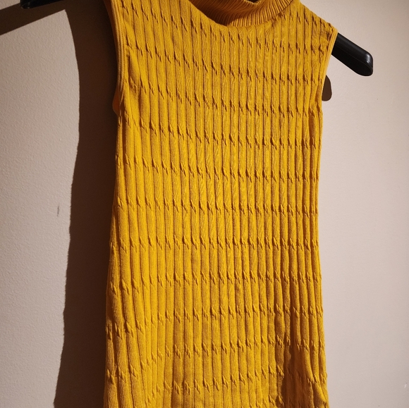 Yellow Sleeveless Ribbed Knit Mock Neck Sweater from Nordstrom Rack - Picture 2 of 8
